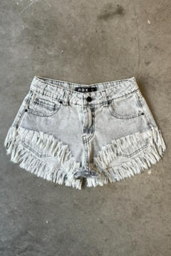 Short rigido Tiro Bajo Con Desflecado (S PINA)