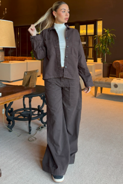 Wide leg rigido semi corderoy Tiro Medio Chocolate (LATE)