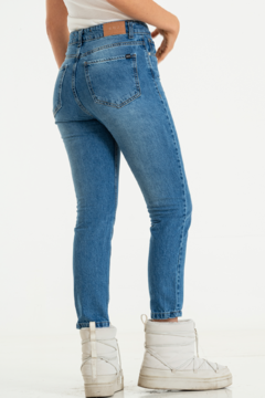 Mom fit rigido Tiro Medio (ANTO) - comprar online