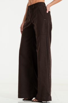 Wide leg rigido semi corderoy Tiro Medio Chocolate (LATE) - nox denim