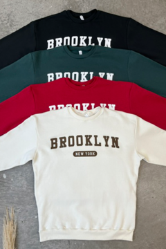 Imagen de Buzo oversize estampa BROOKLYN (BROOKLYN)
