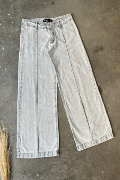 Wide leg rigido c/recorte Tiro Medio y boton interno (S ALFON) - comprar online