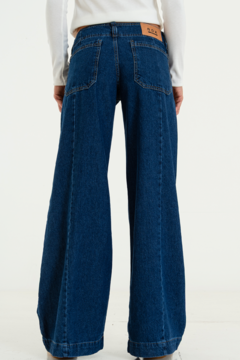 Wide leg rigido c/recorte Tiro Bajo y boton interno (ALFON) - nox denim