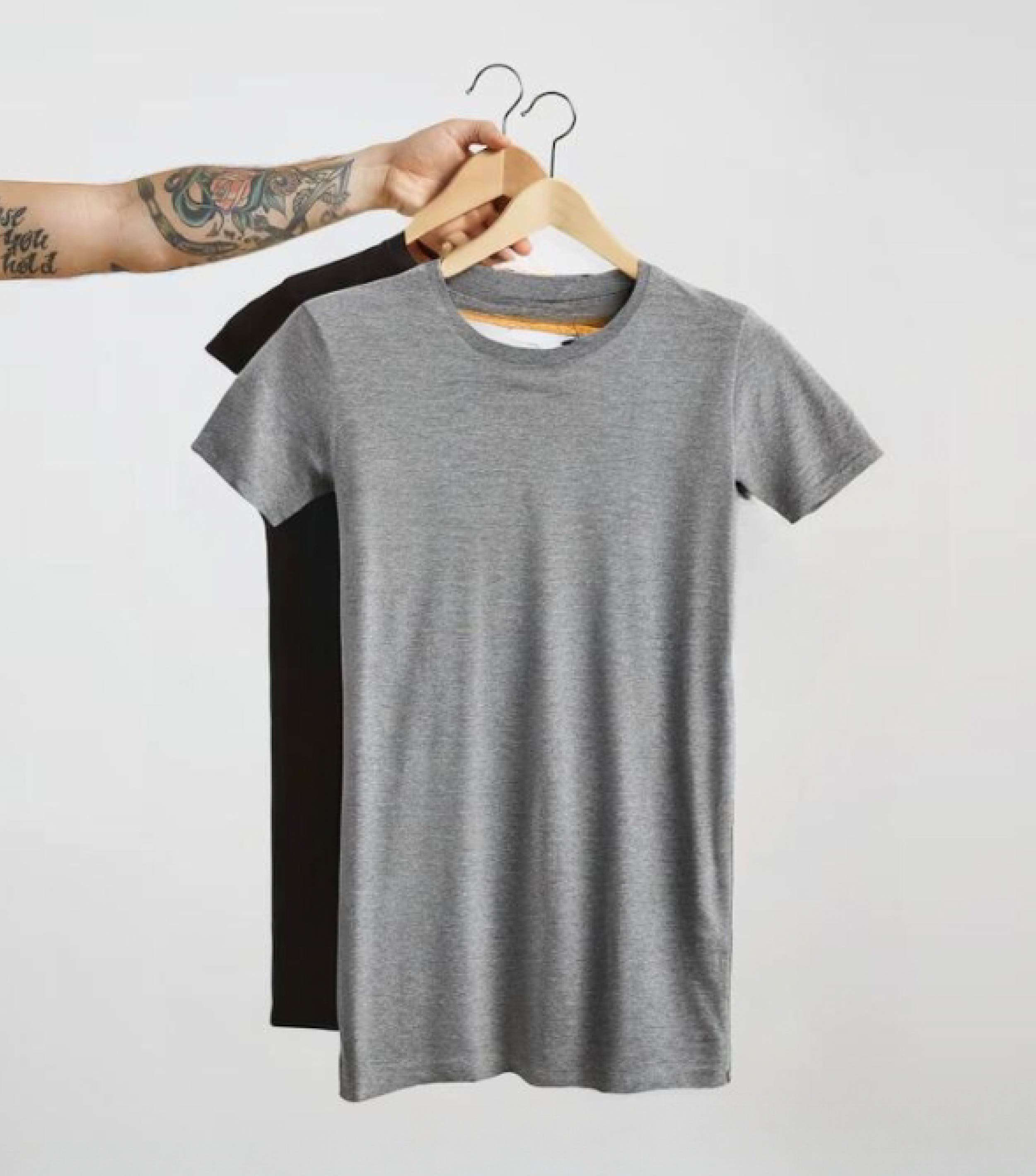 PLAYERA GRIS