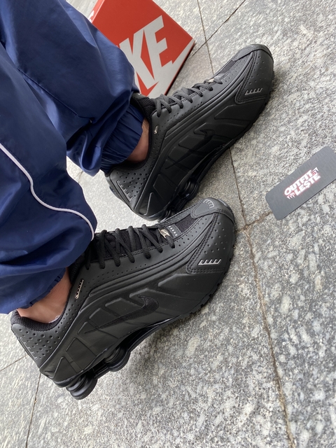 SHOX R4 PRETO