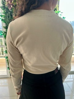 Blusa Amélia na internet