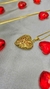 Colar Branca de Neve - Colar Folheado a Ouro 18k Veneziana e Pingente Relicário de Coração Com Fundo Vermelho na internet