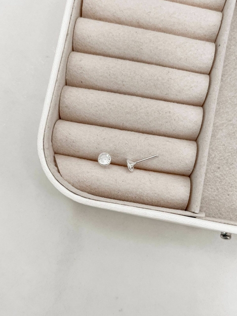 Brinco Redondo Ponto de Luz - comprar online