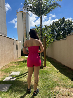 Macaquinho Kylie na internet