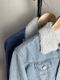 Jaqueta jeans peluciada na internet