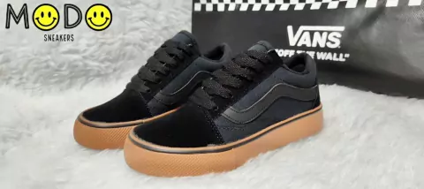 Vanz nene negro suela marrón