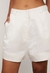 Short Básico Reto Detalhe Pregas Off White- Animale - comprar online