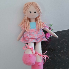 Boneca de pano - moisés e roupinhas para trocar na internet