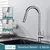 Preto torneira da cozinha duas funções único punho pull out mixer torneiras de água quente e fria deck montado na internet