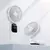 Ventilador portátil F01, ventilador a pilhas, 5 velocidades pessoais com base, display digital, 180 ° Cílios ajustáveis - RDSsilva