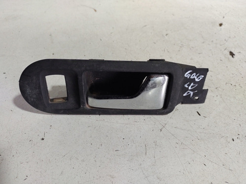 Maçaneta Interna Dianteira Direita Golf 2001