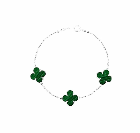 Pulseira em prata com trevos verdes