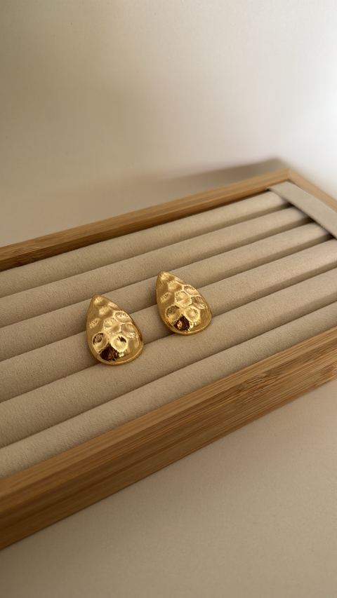 Brinco Gota Martelado