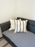 Pillow 2 cuerpos gris elefante en internet