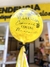 Globo burbuja más ramo de flores