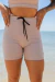 SHORTS COM CORDINHA AVELÃ - comprar online