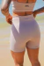 SHORTS COM CORDINHA AVELÃ na internet