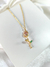 Colar Dourado com Pingente de Rosa - comprar online