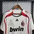 Camisa retrô do Milan, modelo away II da Adidas, temporada 2006/07, na cor branca com detalhes em vermelho e logo da marca.