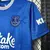 Camisa do Everton I Home 24/25 da Castore, na cor azul, com logo do clube e estampa da marca.