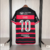 Camisa do Flamengo I Home 2024-25 da Adidas com listras vermelhas e pretas e patrocinadores visíveis.