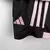 Kit infantil da Inter Miami, modelo 2023/2024, na cor preta com detalhes em rosa, com logo da Adidas e do patrocinador XBTO.Kit Infantil Inter Miami III Adidas 23/24 - Preto com detalhes em rosa Messi