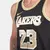 Homem usando regata NBA Nike Los Angeles Lakers nº 23 Lebron James na cor preto e dourado.