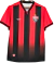 Camisa do time Vitória I 2024/25, com listras vermelhas e pretas, gola V e logo do clube.