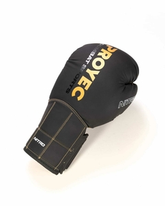 Guantes Proyec Nitro Negro y Dorado - SANFERDEPORTES