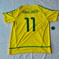 Camiseta Retro - Brasil - Titular 2002 - (Ronaldinho) - comprar online