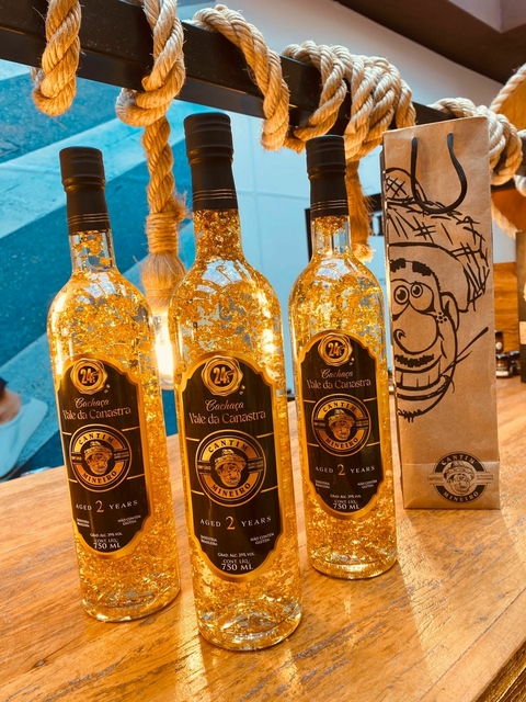 Cachaça Flocos de Ouro 750ml - comprar online