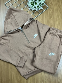 Conjunto moletom com capuz
