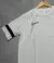 CAMISETA NIKE BRANCA COM DETALHE PRETO NAS MANGAS na internet