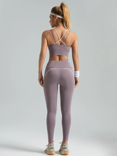 IIGNIS Stripes Sculpt Legging en internet