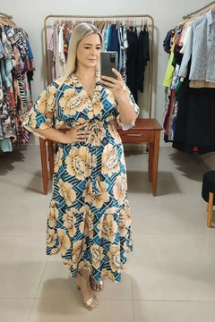 Vestido Modelo Kimono Midi - comprar online