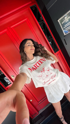 FAV TEE - OVER RED MARTINI - comprar online