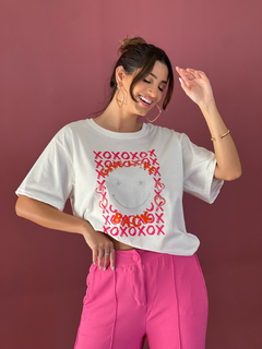 FAV TEE - XOXO SMILE