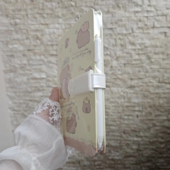 Caderno Com Fechamento Com Caneta Capivara - comprar online