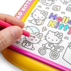 MEU PRIMEIRO KIT DE PINTURA HELLO KITTY - BLISTER C/ 1 LIVRO DE ROLO + SUPORTE + 4 HIDROCORES + 4 LÁ - loja online