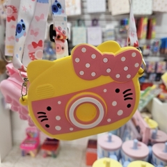Imagem do Bolsa Câmera Hello Kitty em Silicone – Fofura que Vai com Você!