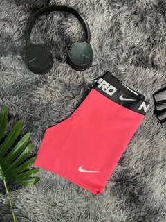 Short Nike pro con resorte - comprar online