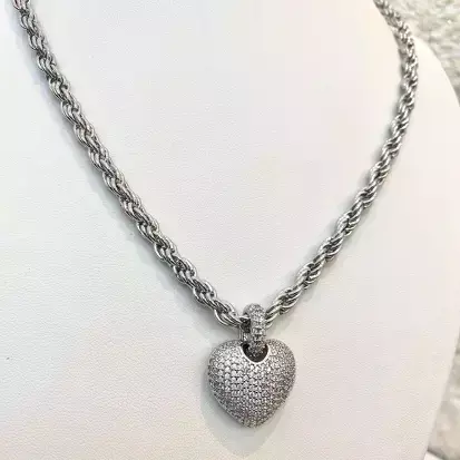 Colar Coração Cravejado Banho Ródio 45CM