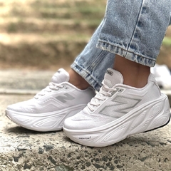 New Balance Foam x More - comprar online