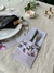 Plato de sitio + porta cubiertos x4 - Flor - comprar online