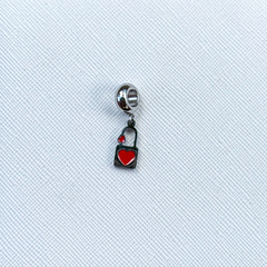 Berloque cadeado coração vermelho em aço inox